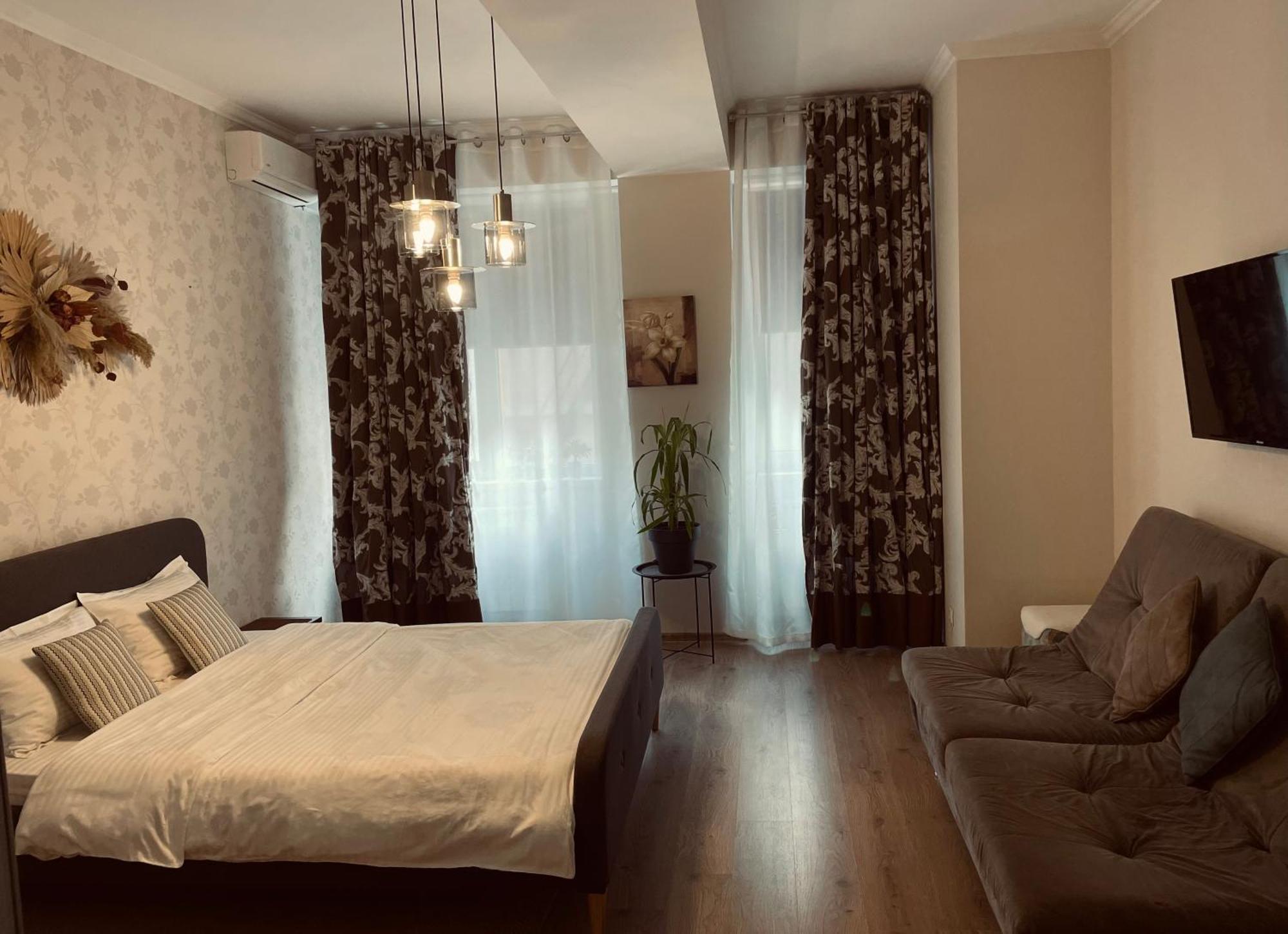 Apartment Center 1 *